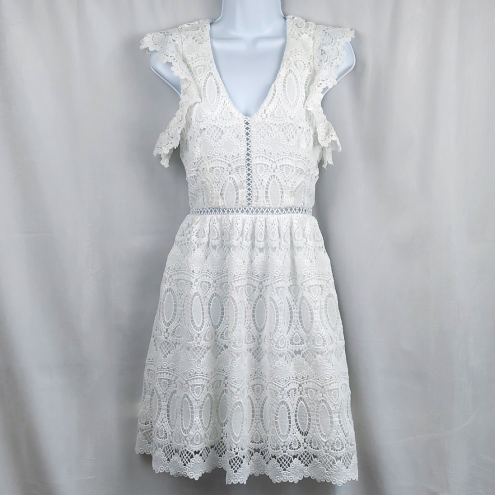 J.O.A. Lace fit & flare v neck dress flutter sleeve - ivory white - sz XS